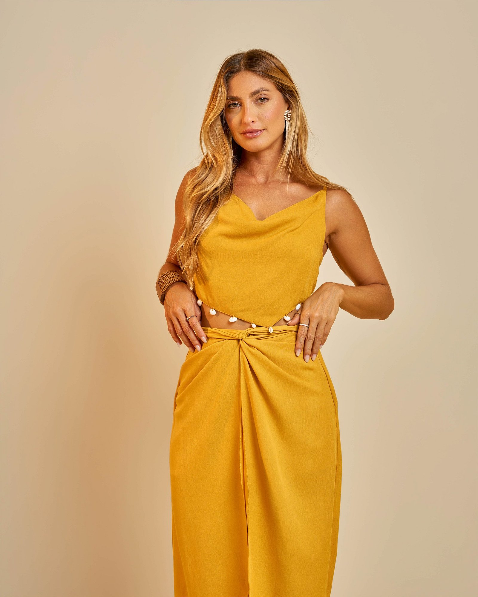 cropped-bordado-taiba-acafrao_2 Cropped Bordado Taíba Açafrão - Imagem 1