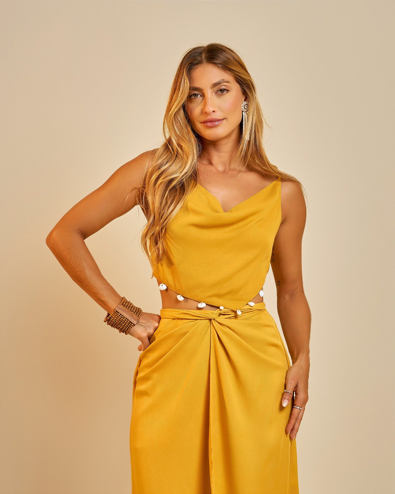 cropped-bordado-taiba-acafrao_4 Cropped Bordado Taíba Açafrão - Imagem 5