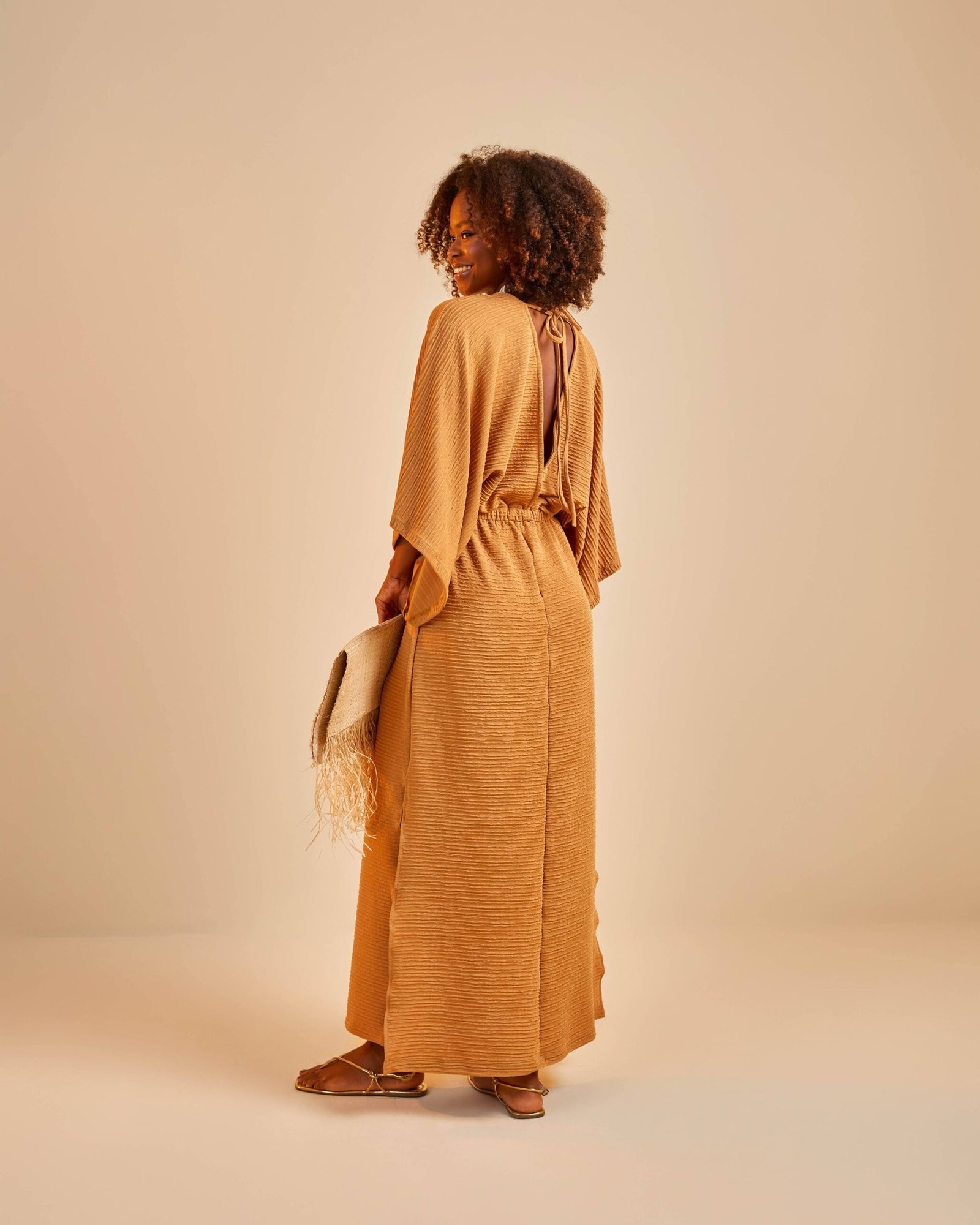 vestido-longo-elegante-antonia-bronze-11_original-2 Vestido Longo Bronze - Imagem 4