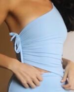 Top Ombro Assimétrico Azul Bebê - Imagem 2